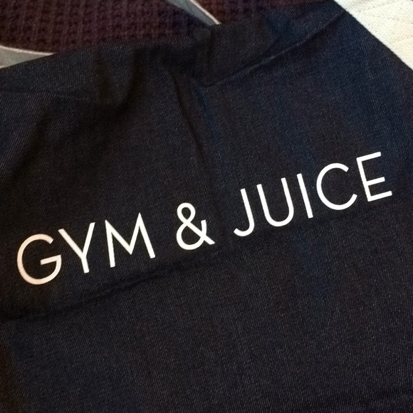 New Gym Bag - Picture 2 of 4